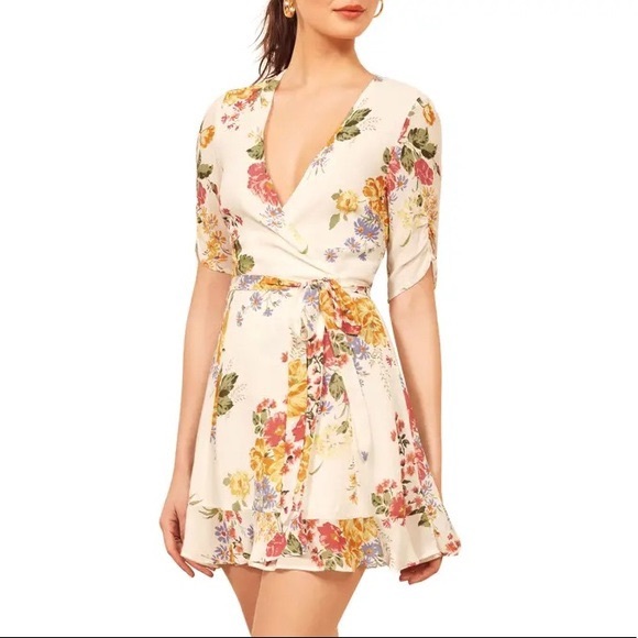 Reformation Dresses & Skirts - REFORMATION monica wrap dress in bouquet print
